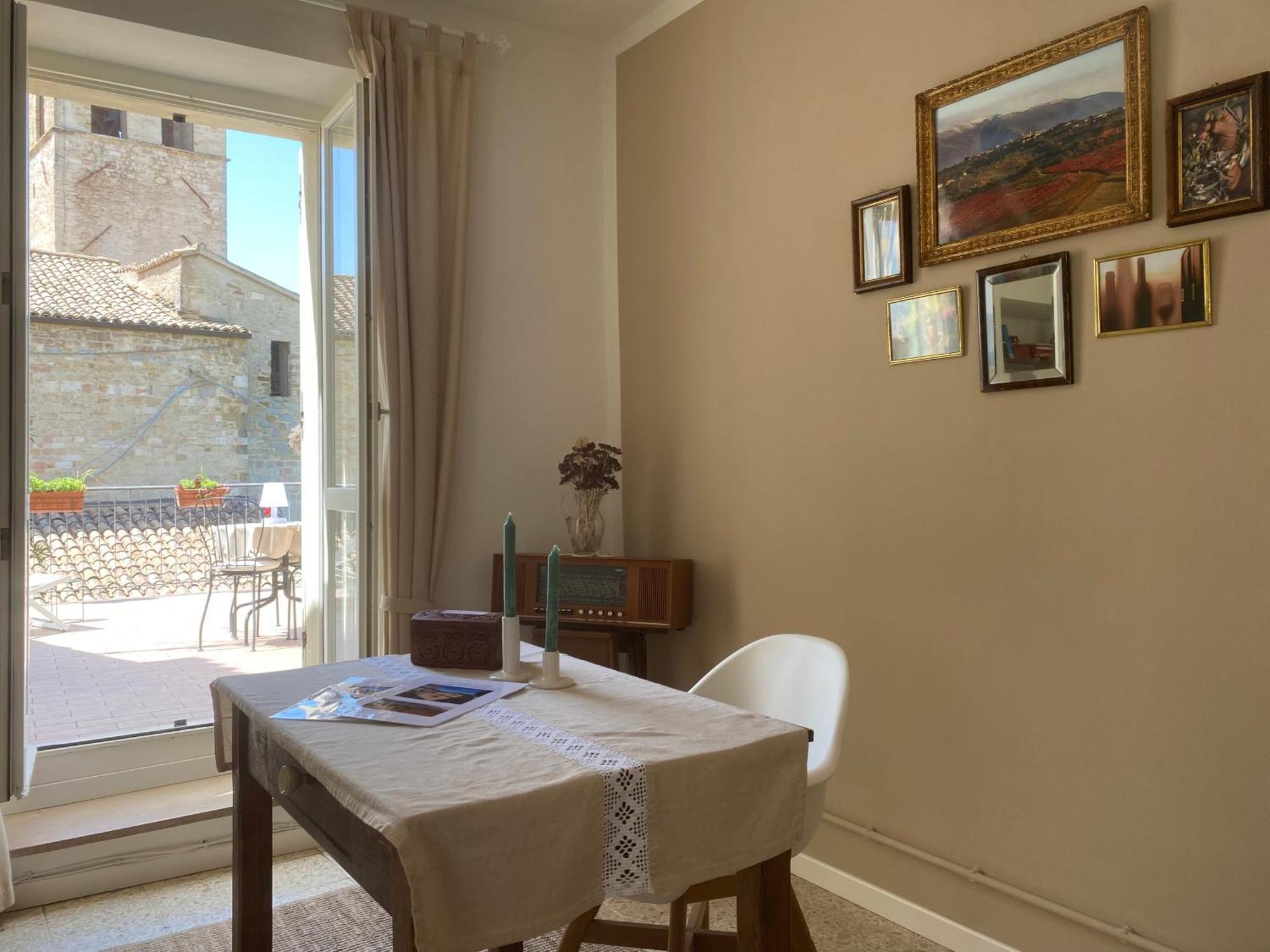 App. Con Terrazza Panoramica In Centro-Montefalco Ngoại thất bức ảnh